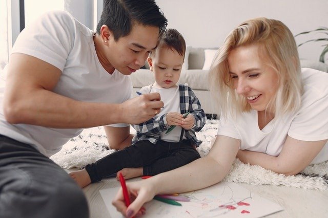 family-bonding-activity-3912428