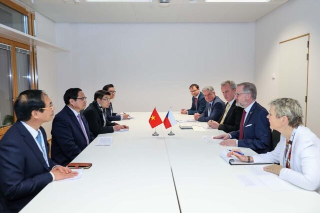 thu-tuong-pham-minh-chinh-gap-lanh-dao-cac-nuoc-chau-au
