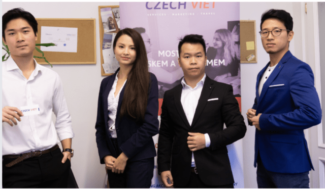 Ảnh màn hình 2023-10-20 lúc 15.14.32