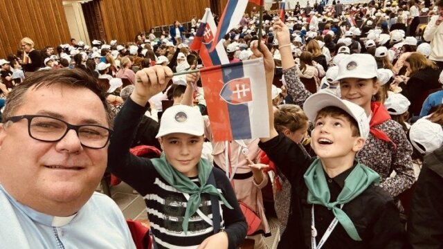 katholiken_aus_der_slowakei_bei_einer_papst-audienz_im_vatikan