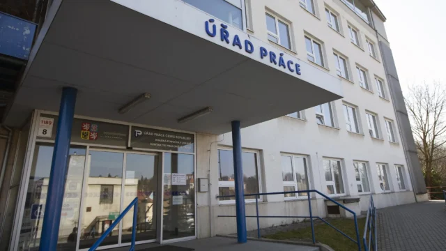 urad-prace