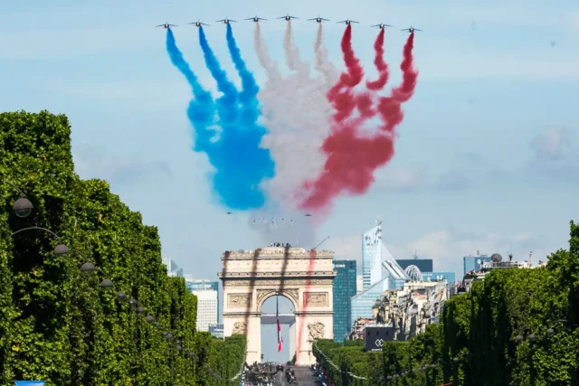 x1000-bastille-day-flyover-joint-chiefs-3x2.jpg.pagespeed.ic.yhFe5E0F8c