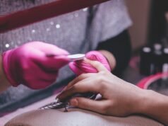 EU Cấm Chất TPO Trong Gel Móng Từ 1/9/2025 – Cảnh Báo Cho Các Tiệm Nail Người Việt