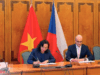 Việt Nam tiếp tục mở rộng hợp tác thương mại và lao động với Séc và Slovakia