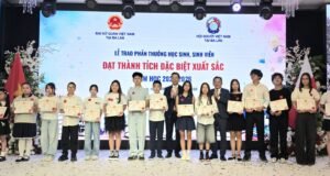 Lễ kỷ niệm 81 năm Quốc khánh Việt Nam: Tuyên dương 245 học sinh, sinh viên tiêu biểu tại Ba Lan