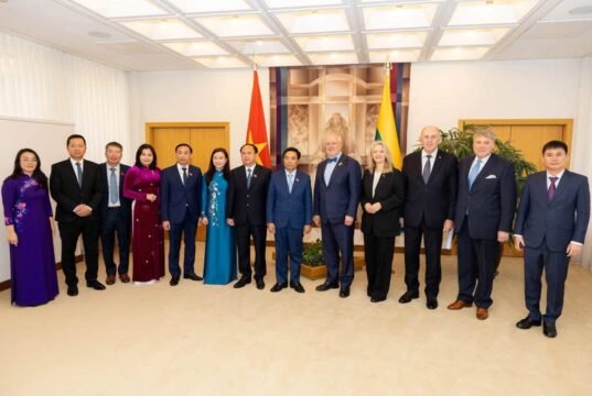 Thượng tướng Nguyễn Doãn Anh thăm chính thức Litva, tăng cường tin cậy và mở rộng hợp tác